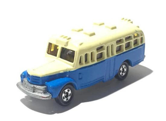 Diecast Isuzu Bus Blue-White Mini Scale By Tomica