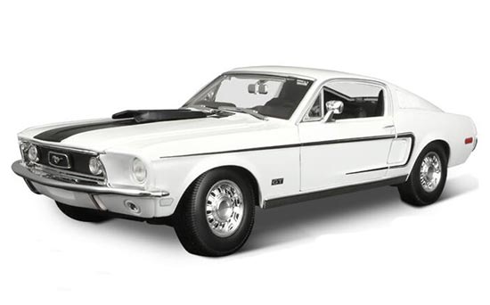 Diecast 1968 Ford Mustang GT Cobra Jet Model 1:18 White MaiSto