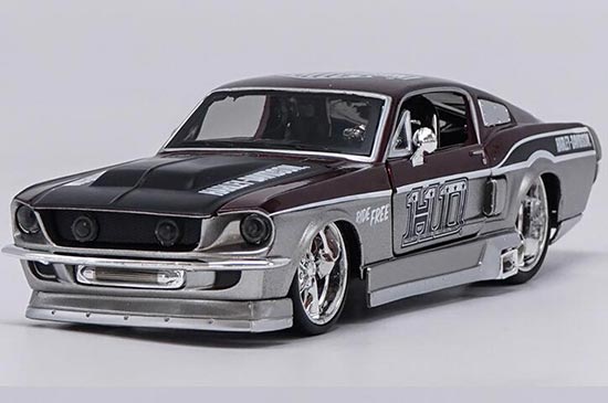 Diecast 1967 Ford Mustang GT Model Harley Davidson 1:24 Scale