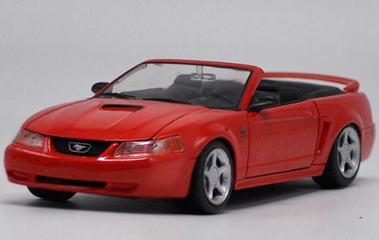 Diecast 1999 Ford Mustang GT Model Red 1:24 Scale By Maisto