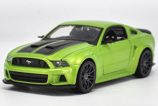 Diecast 2014 Ford Mustang GT Model 1:24 Scale Green By Maisto