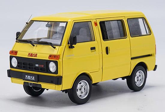 Diecast Huali TJ110 Dafa Van Model 1:18 Scale Red /Yellow /White