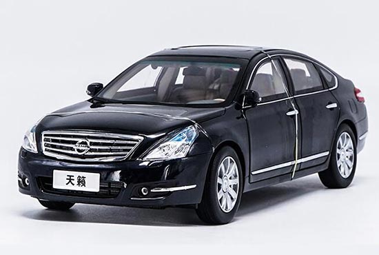 Diecast Nissan Teana Car Model 1:18 Scale Black