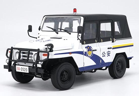 Diecast BAIC BJ2020VJ Police Model 1:18 Scale White