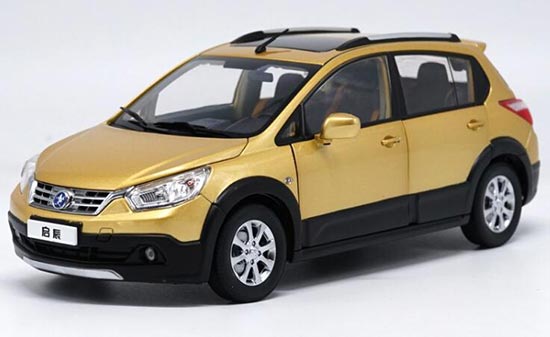 Diecast Venucia R50X SUV Model 1:18 Scale Golden