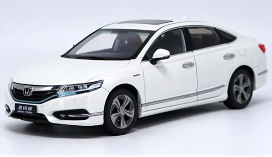 Diecast Honda New Spirior Hybrid Sport Model 1:18 Scale White