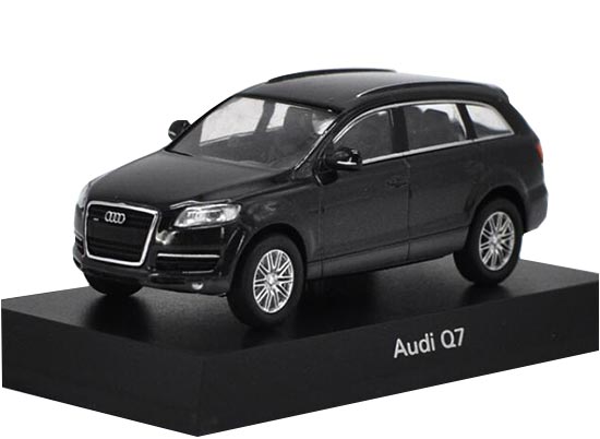 Diecast Audi Q7 SUV Model 1:64 Scale Black / White By Kyosho