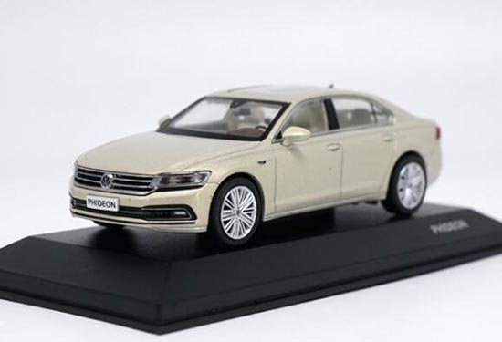 Diecast Volkswagen Phideon Model Brown / Silver 1:43 Scale