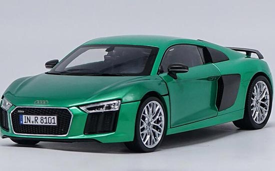 Diecast Audi R8 V10 Plus Coupe Model 1:18 White / Green / Blue