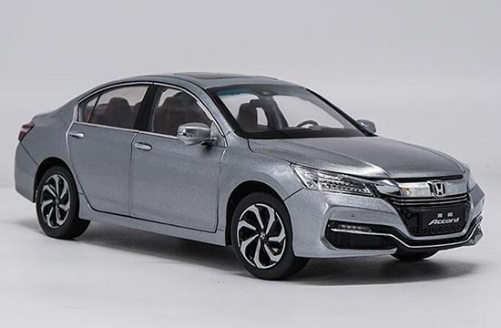 Diecast Honda Accord Car Model 1:18 Scale Silver / Black