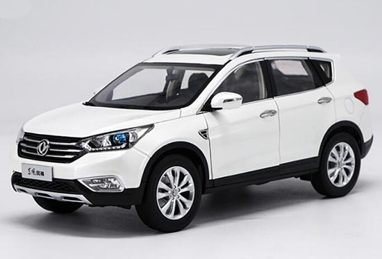 Diecast Dongfeng AX7 SUV Model 1:18 Scale White