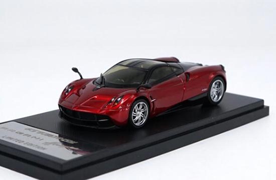 Diecast Pagani Huayra V12 Model Red / White 1:43 By GTAUTOS
