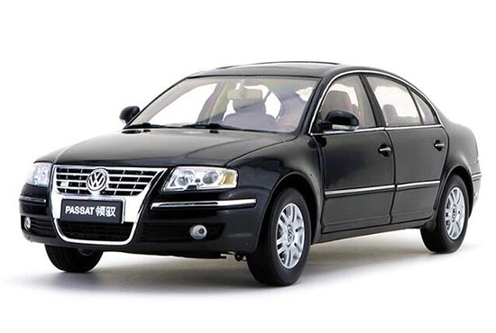 Diecast Volkswagen Passat Model 1:18 Scale Blue /Silver /Black