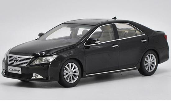 Diecast Toyota Camry Model Black 1:18 Scale