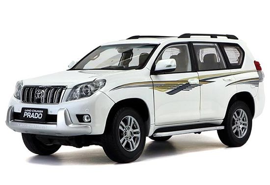 Diecast Toyota Land Cruiser Prado Model 1:18 White / Green