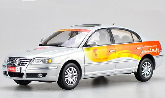 Diecast Volkswagen Passat Model 1:18 Silver Beijing Olympic