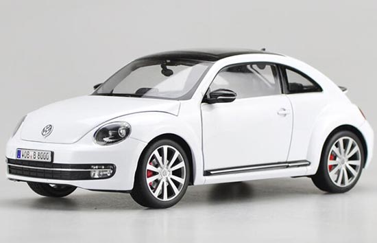 Diecast Volkswagen New Beetle Model 1:18 White /Yellow By Welly