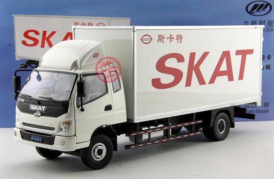 Diecast Lifan SKAT Box Truck Model 1:24 Scale White