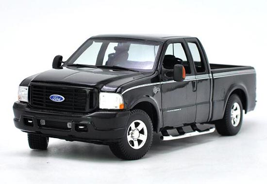 Diecast 2004 Ford F-350 Pickup Truck Model 1:18 Black By Maisto