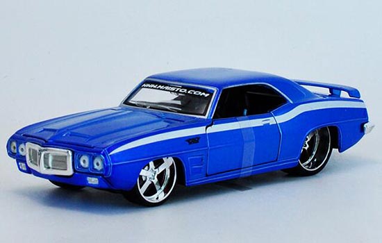 Diecast 1969 Pontiac Firebird Model Blue 1:24 Scale By Maisto