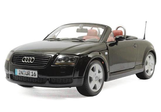 Diecast Audi TT Roadster Model 1:18 Scale Gray By Maisto