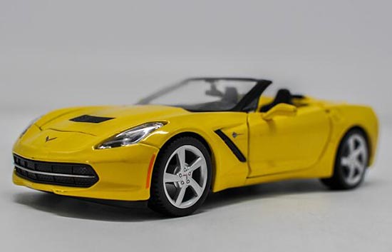 Diecast Chevrolet Corvette Model 1:24 Scale Yellow By Maisto