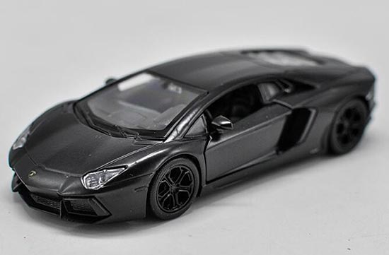 Diecast Lamborghini Aventador LP700-4 Toy 1:36 Scale By Welly