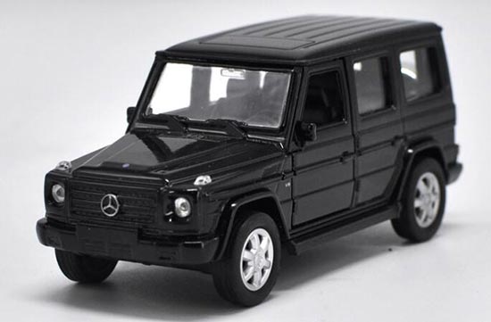 Diecast Mercedes Benz G500 Toy White / Black 1:36 By Welly