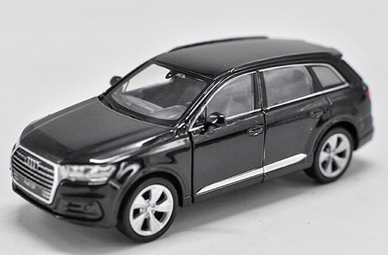 Diecast Audi Q7 Toy 1:36 Scale White / Black By Welly