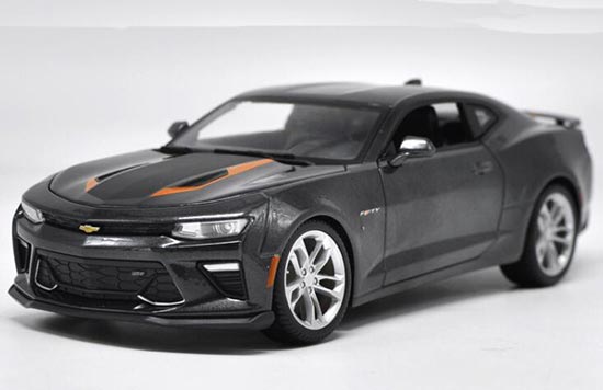 Diecast 2017 Chevrolet Camaro Model 1:18 Scale Black By Maisto