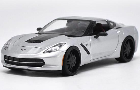 Diecast Chevrolet Corvette Stingray Model Silver 1:24 By Maisto