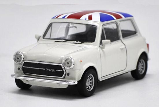 Diecast Mini Cooper 1300 Toy White /Red Union Jack 1:36 By Welly