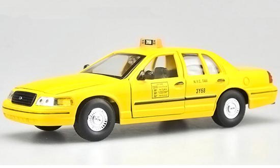 Diecast Ford Crown Victoria Taxi Model 1:24 Yellow By Welly