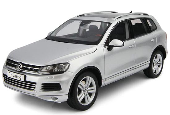 Diecast Volkswagen Touareg Model 1:18 Scale By Kyosho