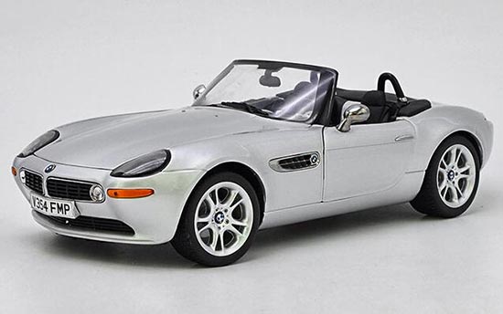 Diecast BMW Z8 Model 1:18 Scale Silver By Kyosho