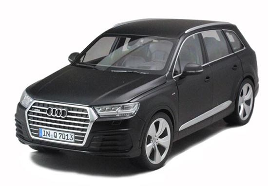 Diecast Audi New Q7 Model 1:18 White / Black / Blue / Brown