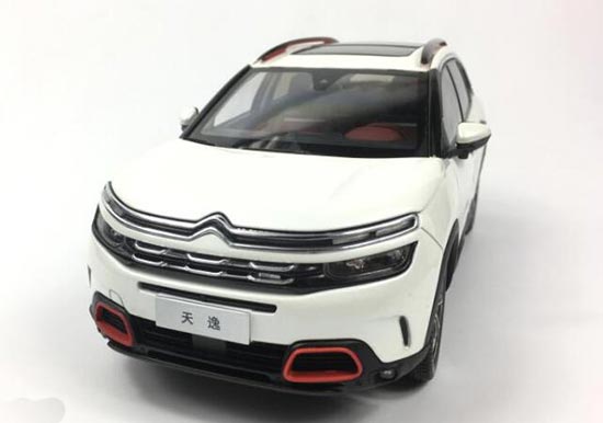 Diecast Citroen C5 Aircross SUV Model 1:18 White / Orange