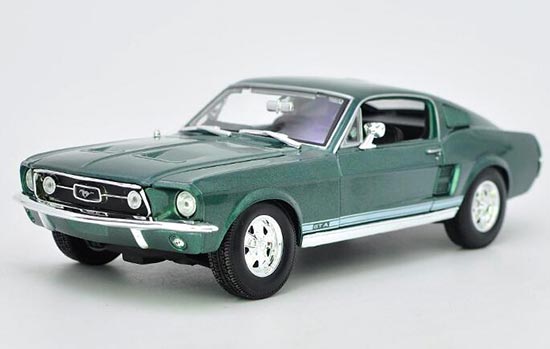 Diecast Ford Mustang GTA Fastback Model 1:18 Scale By Maisto