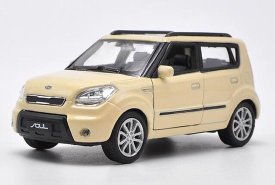 Diecast Kia Soul Toy Red / Creamy White 1:36 Scale By Welly