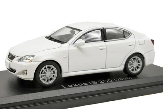 Diecast 2006 Lexus IS250 Model 1:43 Scale White