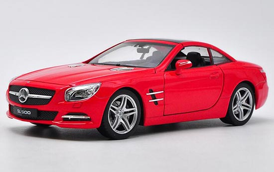 Diecast Mercedes Benz SL500 Model Red / White 1:24 By Welly