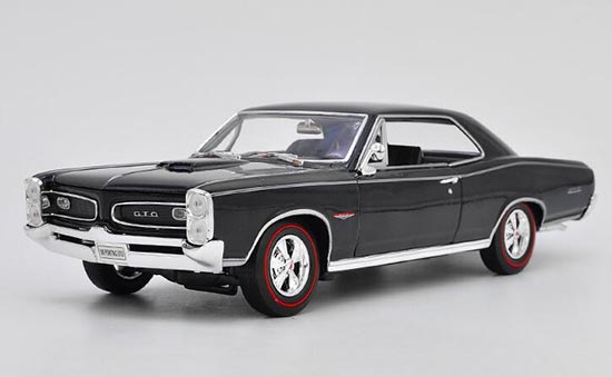 Diecast 1966 Pontiac GTO Model 1:18 Scale Black By Welly