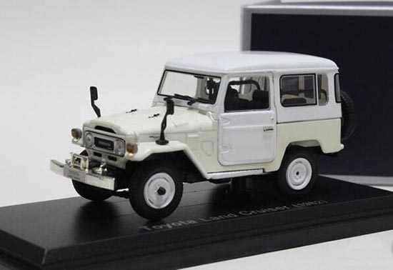 Diecast Toyota Land Cruiser Model White 1:43 Scale By NOREV