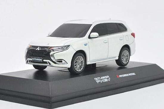 Diecast Mitsubishi Outlander PHEV Model 1:43 White / Silver