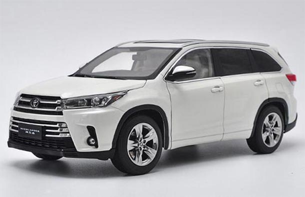 Diecast Toyota Highlander Model 1:18 Black / White / Wine Red