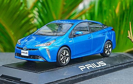 Diecast Toyota Prius Model 1:30 Scale