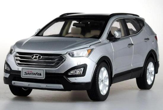 Diecast 2015 Hyundai Santa fe SUV Model 1:18 Scale Silver