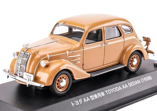 Diecast 1936 Toyota AA Sedan Model 1:43 Scale Black / Golden