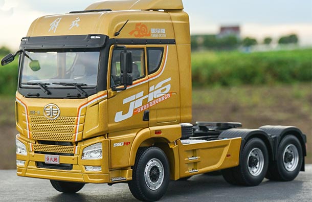 Diecast FAW JieFang JH6 Tractor Unit Model 1:24 Scale Golden