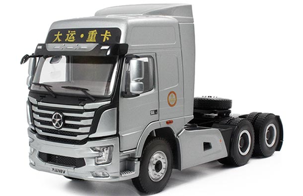 Diecast Dayun N8V Tractor Unit Model 1:24 Scale Silver